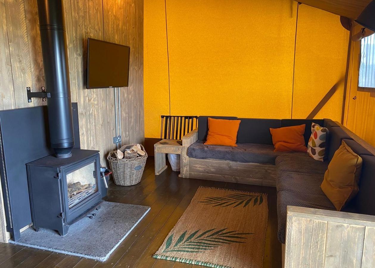 Florence Springs Glamping Gumfreston エクステリア 写真