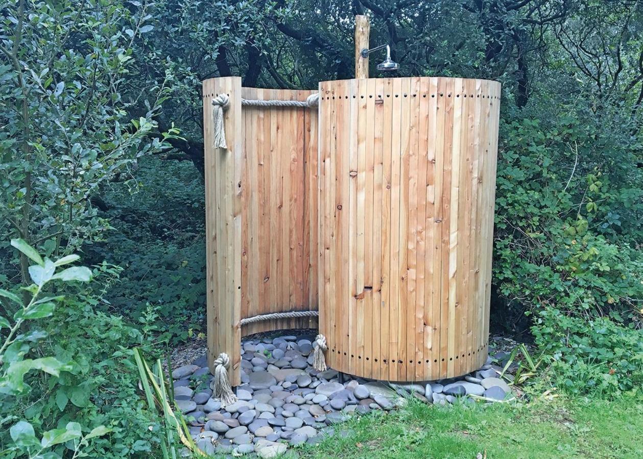 Florence Springs Glamping Gumfreston エクステリア 写真